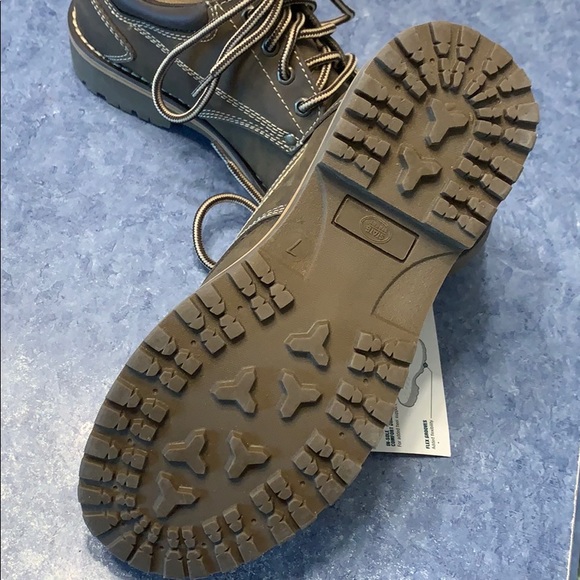 Shoes - Picture 2 of 2